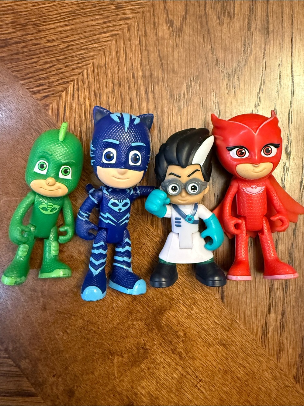 4 Pj masks - Catboy, Gekko, Owlette & Romeo - Blue, Green, Red